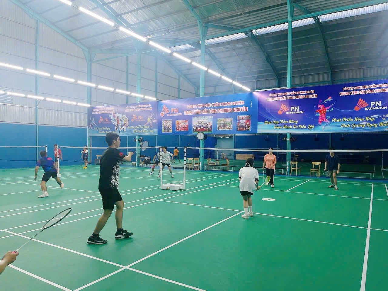 Sân Cầu Lông Trung Tâm Cầu Lông Phương Nguyên, Đồng Tháp